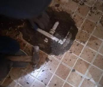 皇姑卫生间漏水维修公司为您分享下卫生间渗水如何处理及注意事项